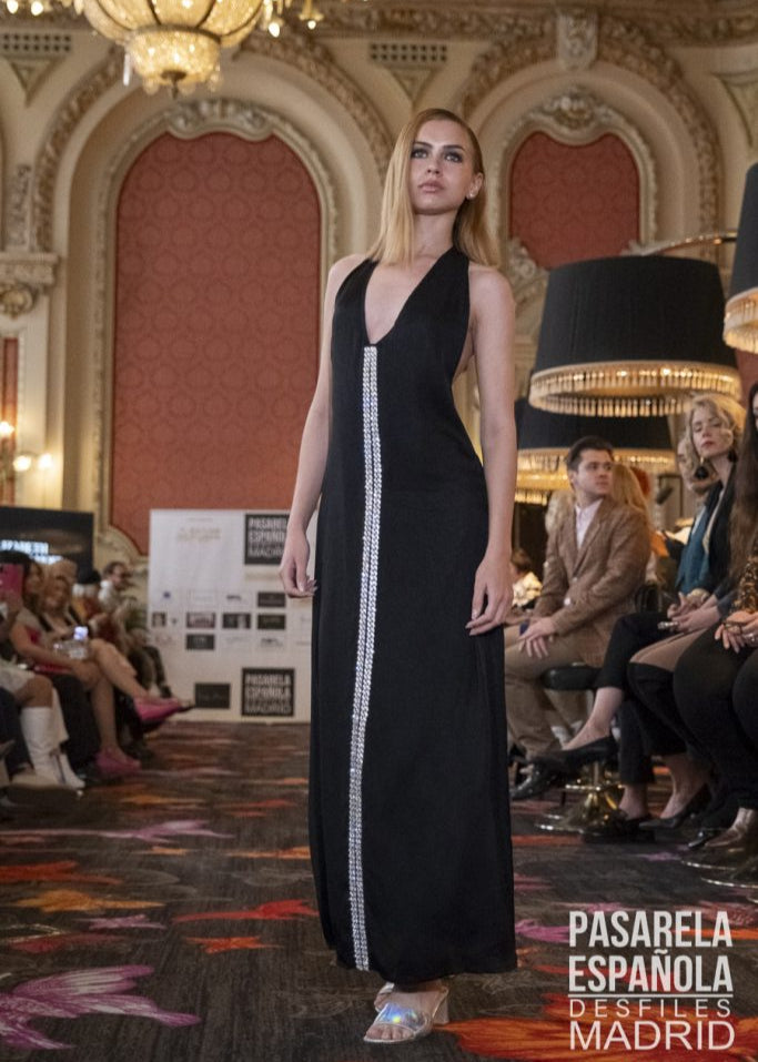 Vestido escote espalda negro